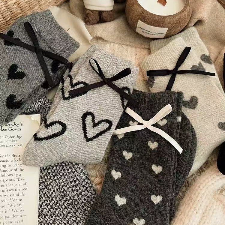 灰色爱心蝴蝶结针织袜子女中筒袜秋冬季加绒加厚保暖毛绒冬天长袜|undefined