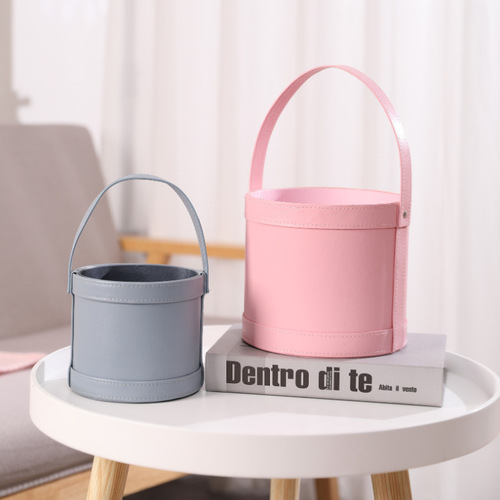 Circular Handbag Red Leather Hug Basket Gift Box Maid of Honor Gift Packaging Box Flower Bouquet Flower Vase