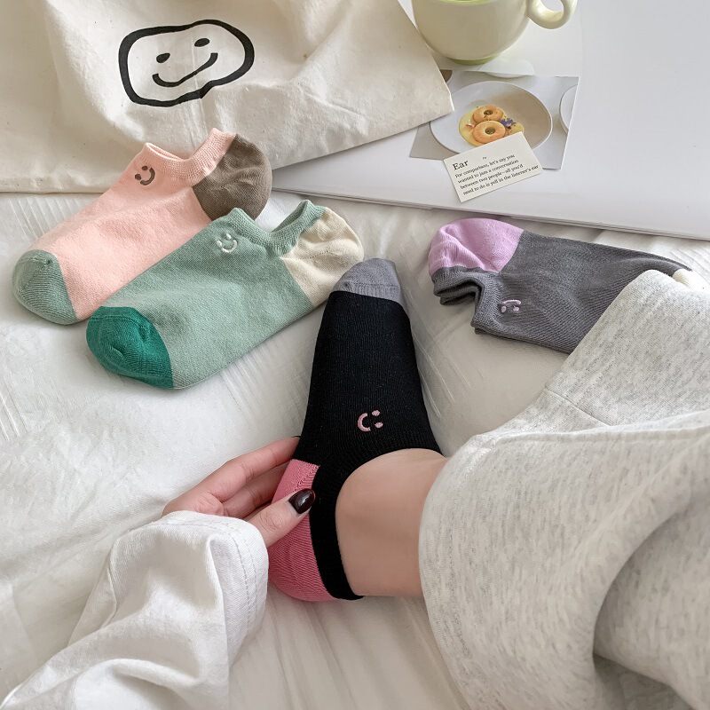 Cute Contrast Socks Women's Spring and Summer Smiley Embroidered Boat Socks Thin Non-slip Heel-free Invisible Shallow Socks
