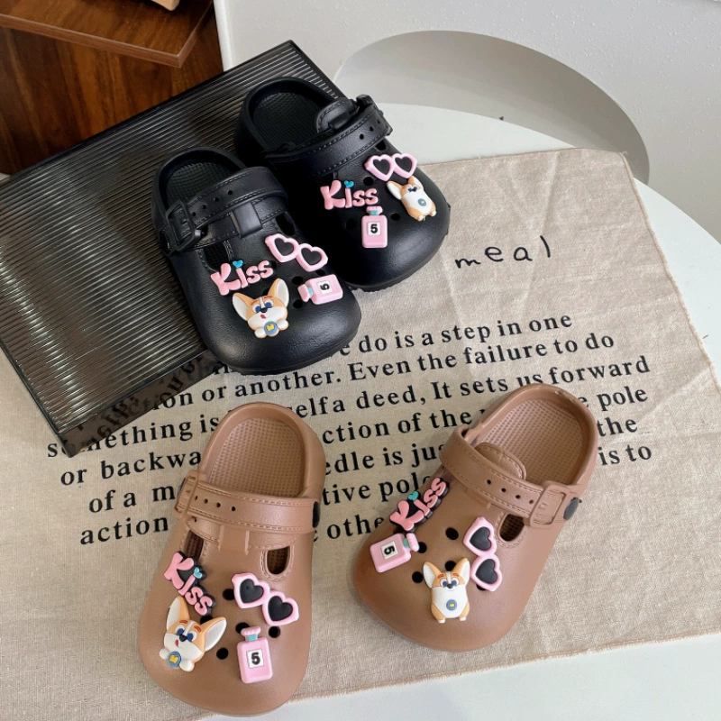 Дети 2025 наступили на дерьмо