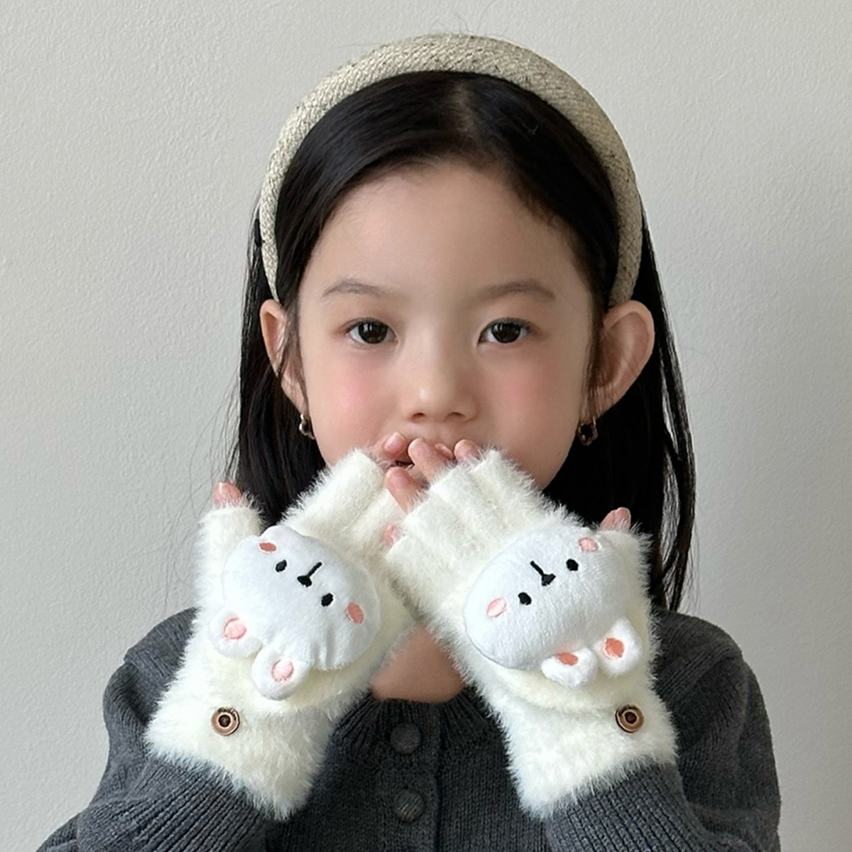 Guantes de dibujos animados para niños de invierno para niños y niñas con guantes plegables de peluche de medio dedo de los estudiantes de primaria de escritura guantes de moda