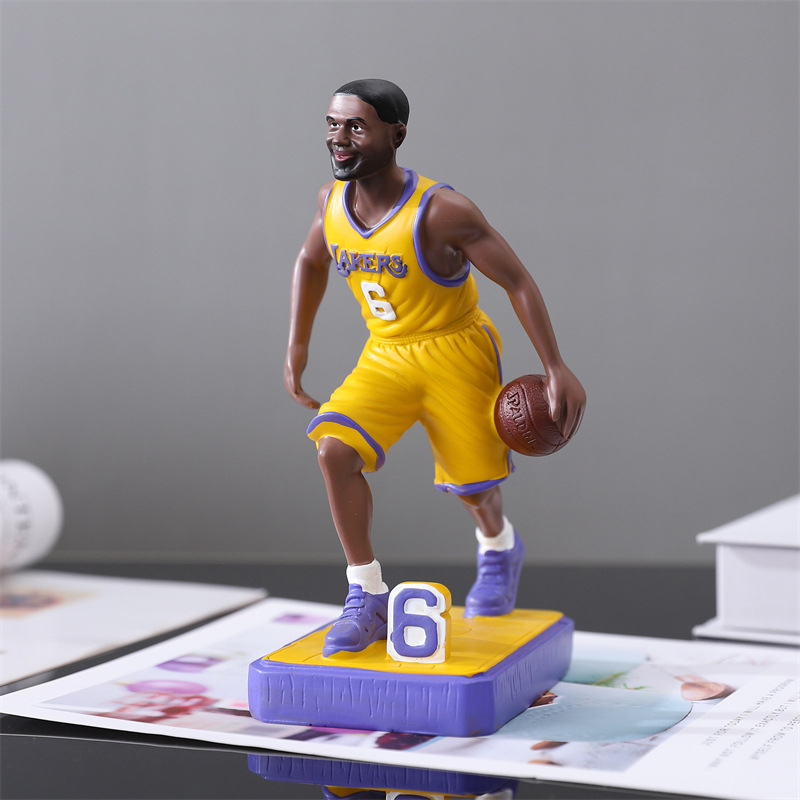 球星NBA篮球公仔手办人物摆件送男孩礼物树脂工艺品一件代发-阿里巴巴
