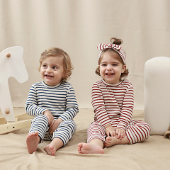 新生嬰兒衣服夏季男女爬服莫代爾寶寶連體衣薄款百天新生兒連體衣