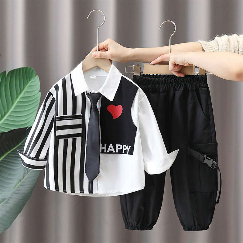 5918 traje de camisa para niños 2025 primavera y otoño nuevo estilo camisa de costura a rayas para niños traje de dos piezas de otoño para niños