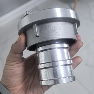 ���Q����2.5������ˮ�����ٽ��^�X�Ͻ��ʽ�ӿڹ�β�ӿ��͸߉�