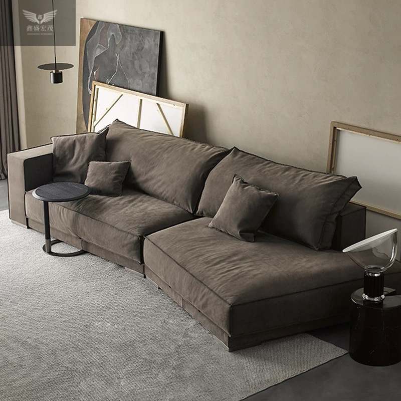 Sala de estar de lujo ligero Sofá de tela de tecnología de terciopelo esmerilado italiano simple y minimalista, apartamento grande y pequeño, sofá de forma especial de celebridad de Internet simple