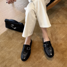 MARCO&JOYCE�ﶬ�¿�A�^����һ��Ƥ����ܛ��Ůʿ��ڕr�bŮ��Ь