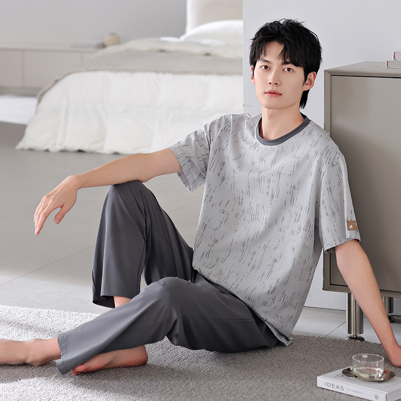 パジャマ男の夏の薄い綿の半袖のズボンの薄いタイプの夏は家の服の大きいサイズの230斤のスーツを着ることができます。