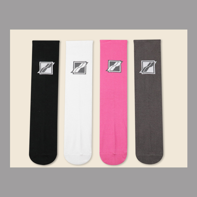 Korean Trendy Brand We11 Square Logo Mid-Calf Socks, Popular on Instagram, Trendy Well Sports Socks, All-Cotton, Unisex