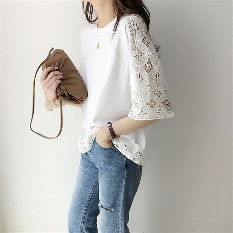 Plus-Size Lace Patchwork Hollow-Out Short-Sleeve T-Shirt for Women, New Summer Style, Loose Fit, Age-Reducing, Tummy-Concealing, Slimming Top