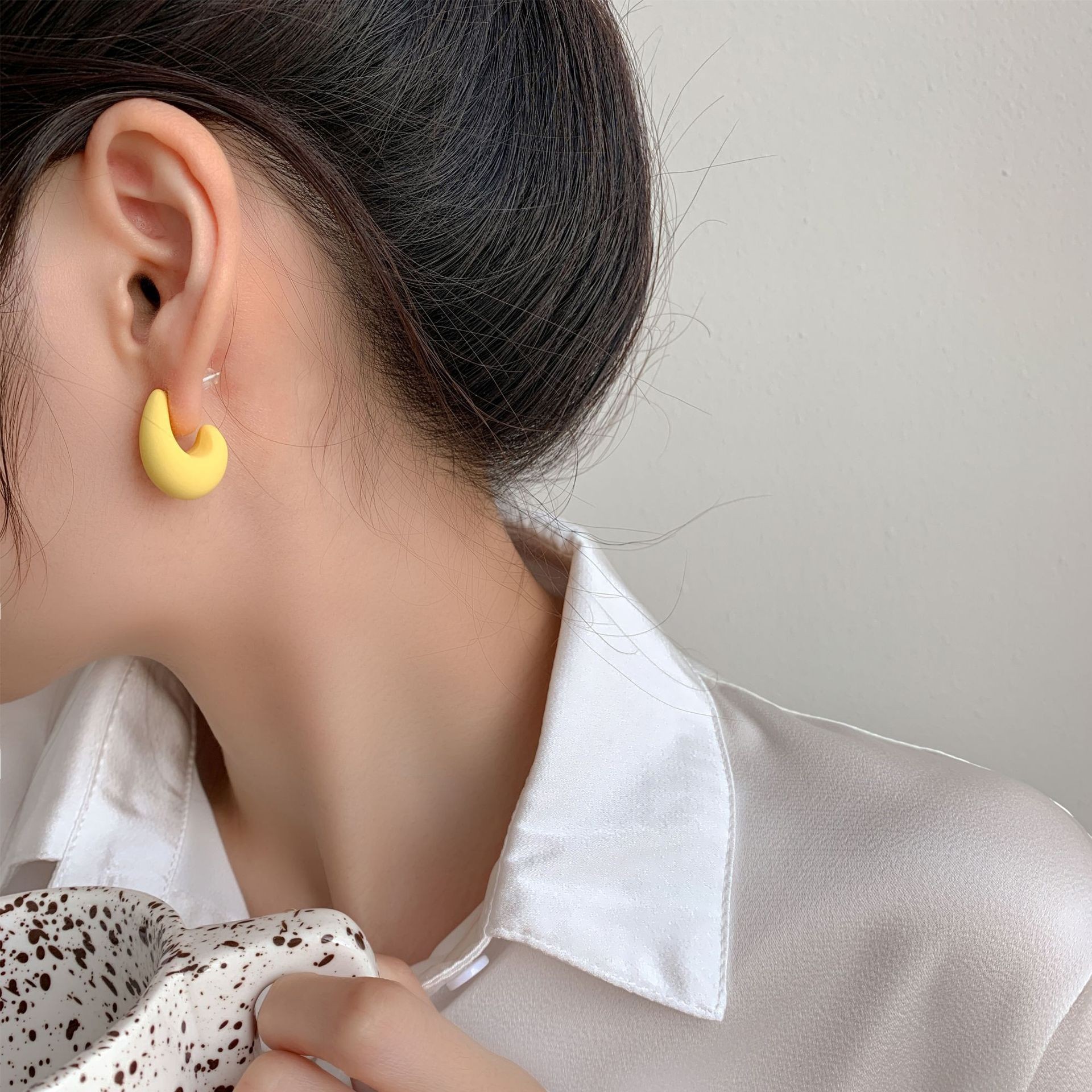 Daily Occasion Plastic, Resin Material 1 Pair Sweet Simple Style Water Droplets Plastic Resin Ear Studs