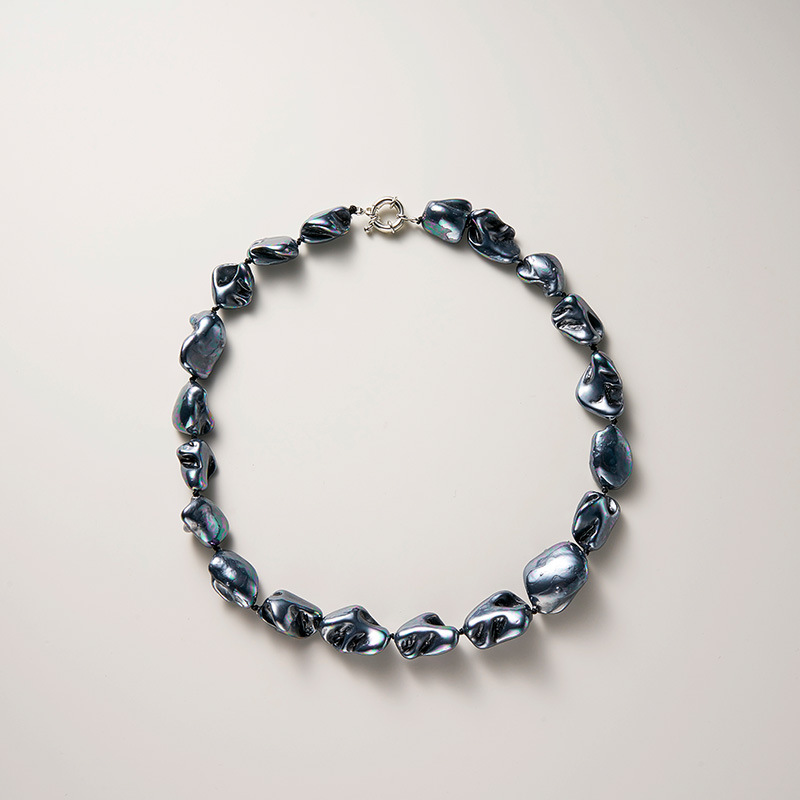 Collier ras-de-cou élégant en perles baroques, pendentif en perles d'eau douce de qualité supérieure, design ajustable raffiné, bijoux fins plaqués argent et or pour femmes._voghion.com