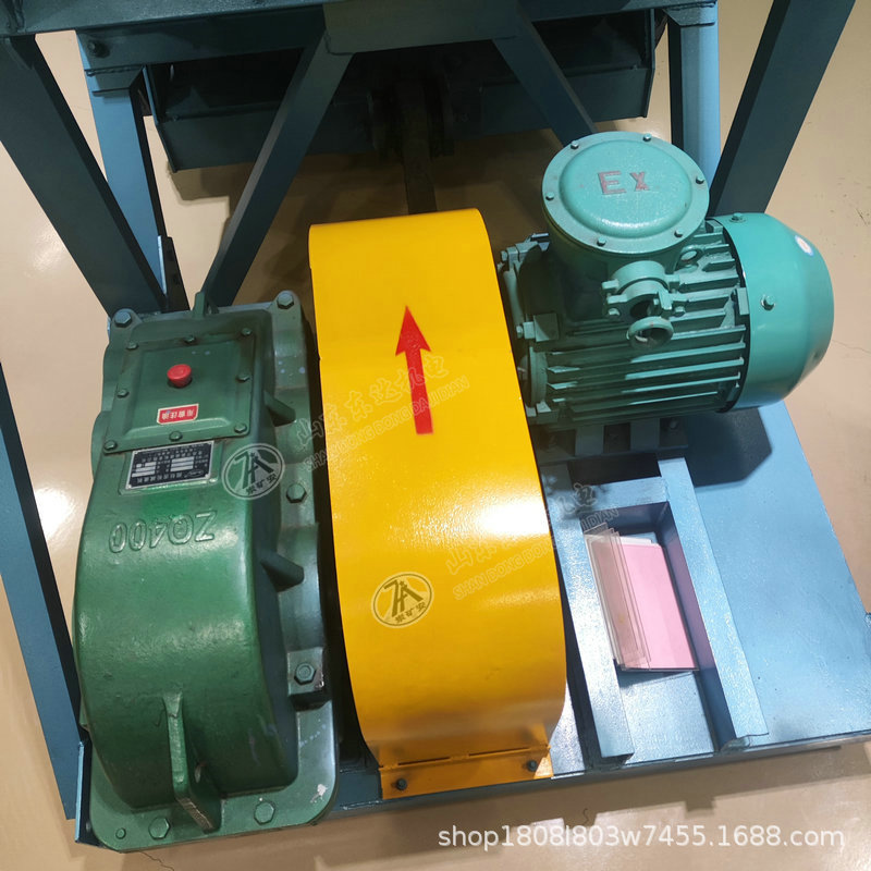 往复式给煤机减速机 (2).jpg