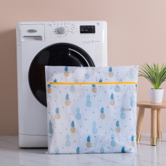 Cartoon pineapple print laundry bag machine washable special laundry bag underwear laundry bag anti-tangle laundry bag