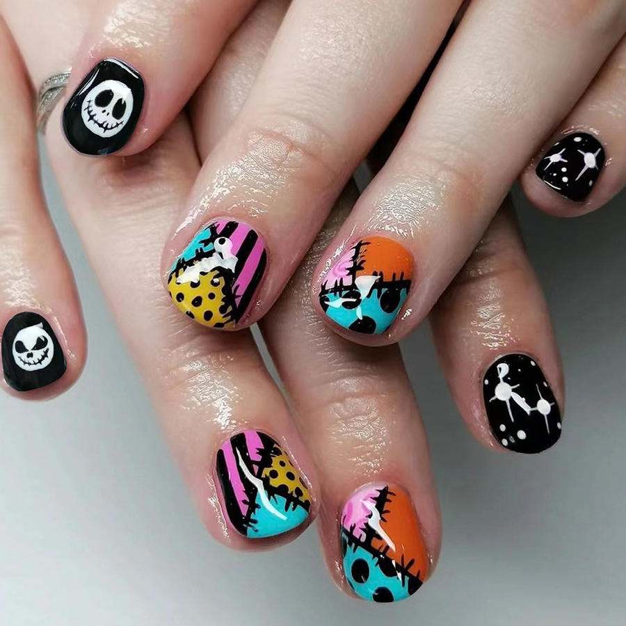Short Glitter Shining Stars Halloween Thriller Skull 20.24 million Halloween Nail Art New Wear Armor 24 Pieces_voghion.com