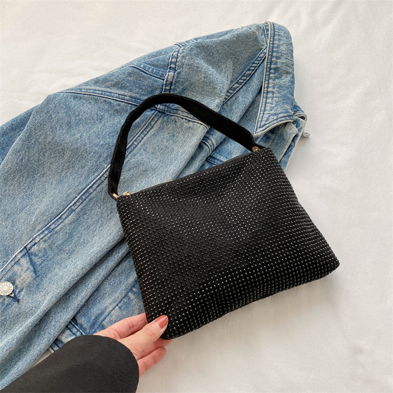 2024 nuevo bolso de cena de diamantes completos de diamantes calientes bolso de moda bolso de hombro con cremallera bolso de noche de color sólido de estilo occidental bolso de axila