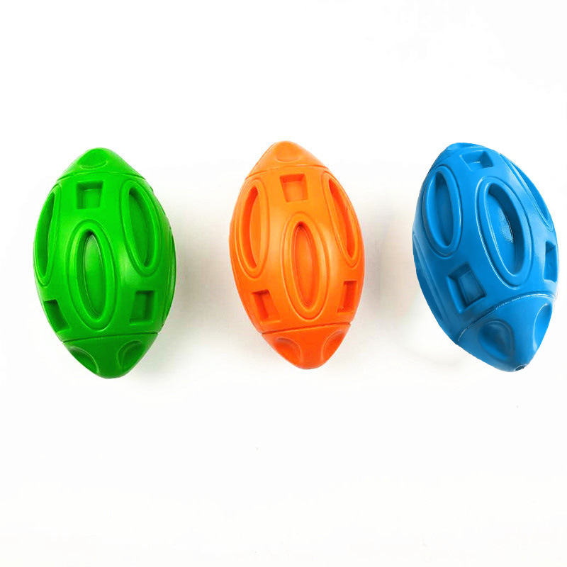 Fabricantes de Amazon personalizados pet rubber ball rugby pet ball de alta calidad resistente a los dientes de mordida perros juguetes para salir