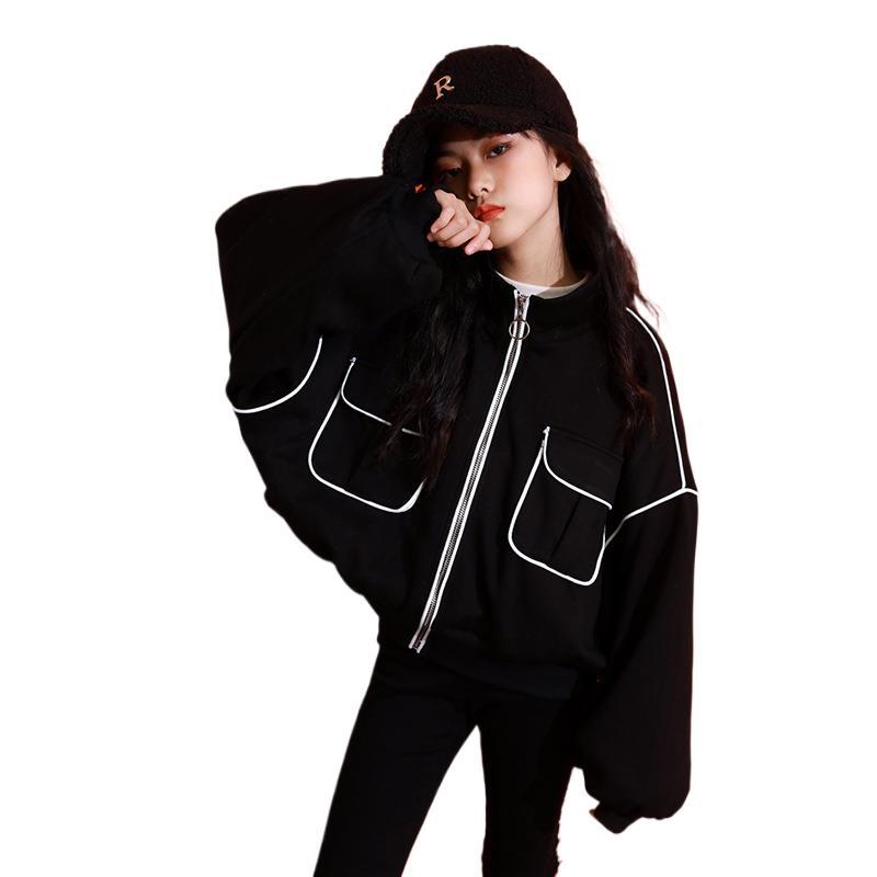 소녀 퀼트 재킷 가을과 겨울 2024 새로운 어린이 서양식 시원하고 거친 겨울 착용 중 큰 어린이 퀼트 탑