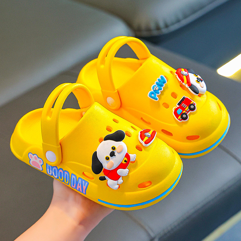 2024 verano EVA slip-on zapatillas para niños y niñas de dibujos animados infantil agujero zapatos zapatillas para niños