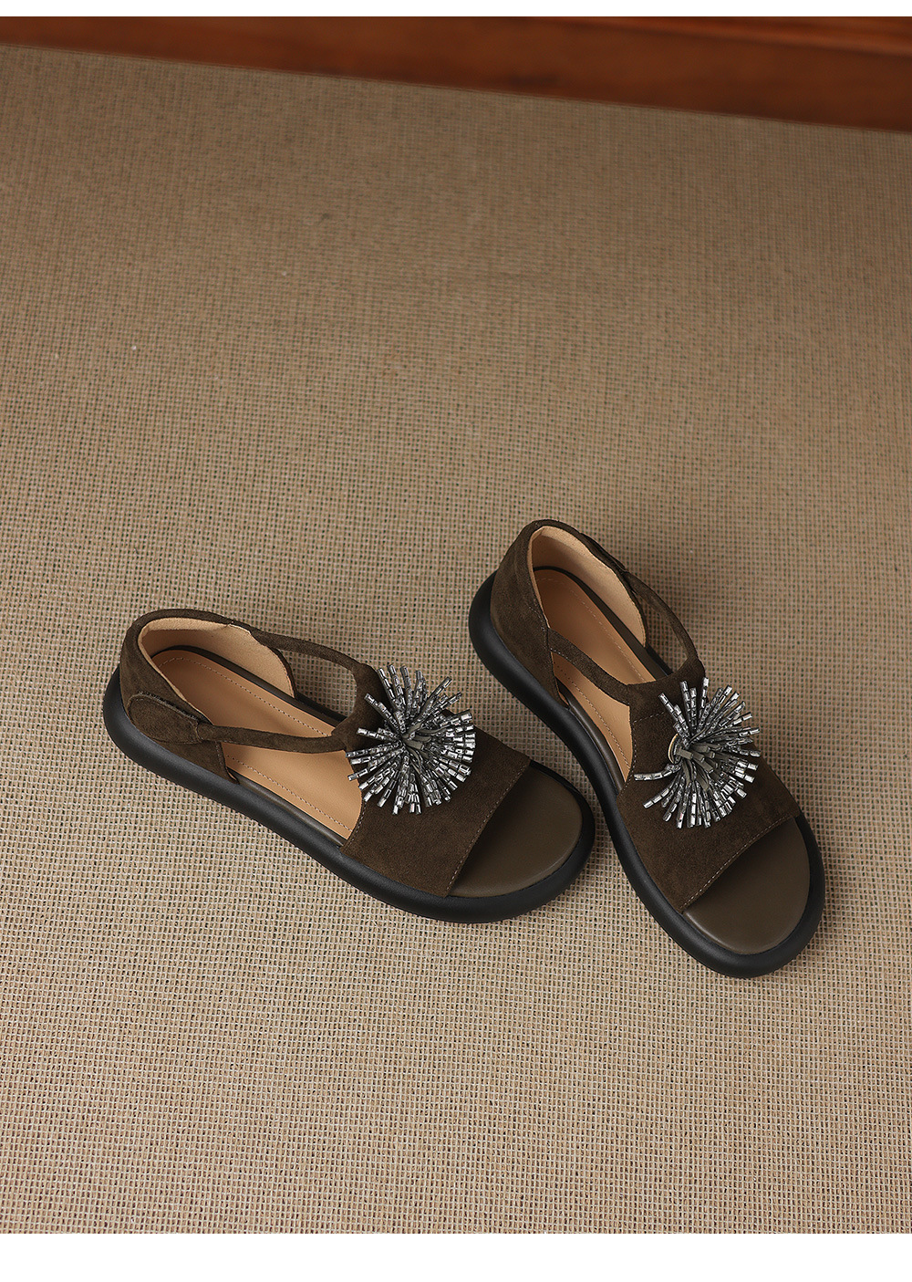 Sandal hở mũi nữ đế dày da cừu đính đá pháo hoa — màu xanh đậm chi tiết 22