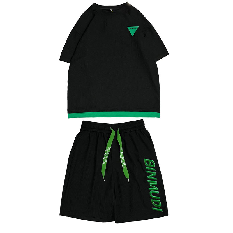 Carta bordado falso de dos piezas etiqueta de cuero camiseta deportes traje de manga corta verano de los hombres nuevos pantalones cortos sueltos estilo de Hong Kong