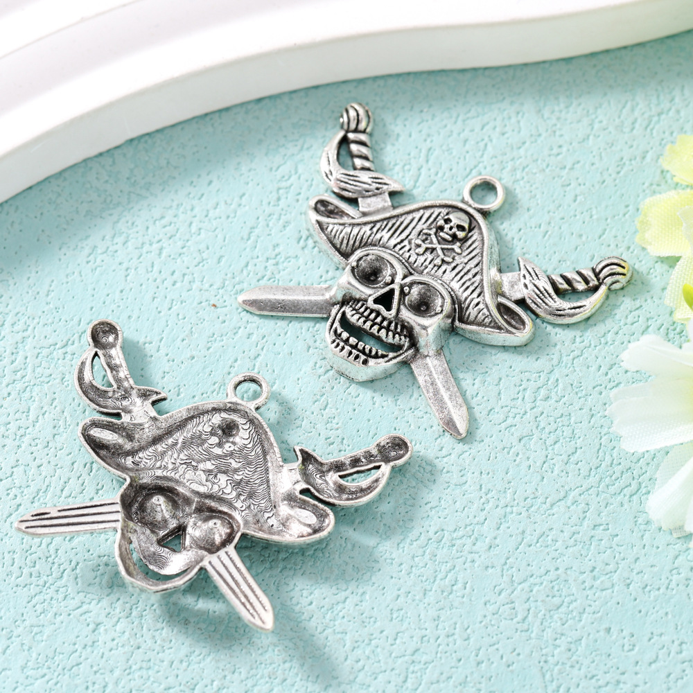 Accessory with accessories, Pirates of the Caribbean, DIY 2