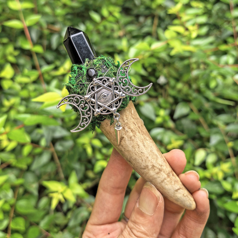 天然尖ったクリスタル柱シャーマン鹿の角の装飾品レトロな中空月祭壇の装飾品クリスタルハンドル|undefined