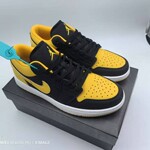 【厂家直销】爆款乔一大黄蜂校园潮鞋AJ1学生板鞋运动鞋