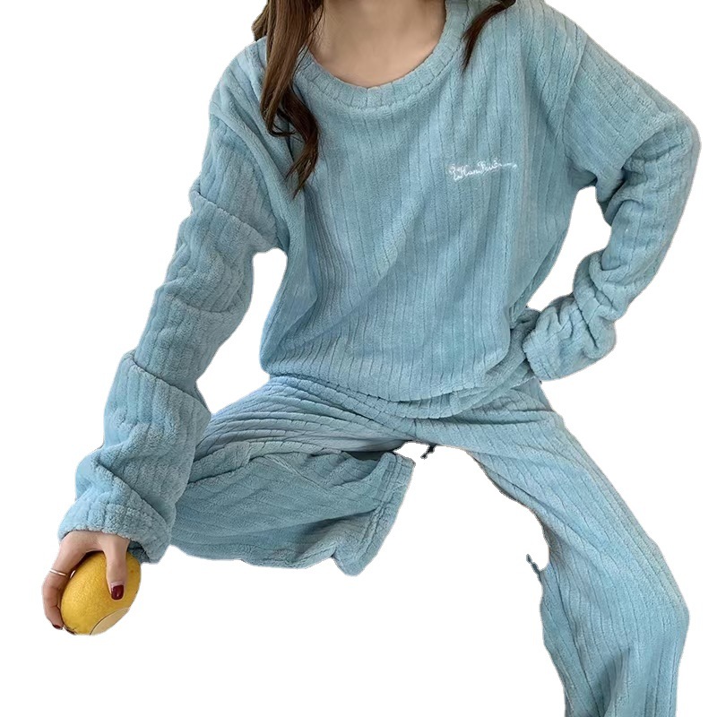 Pijamas de lana de coral de las mujeres 2022 moda de invierno traje caliente a rayas desgaste del hogar invierno engrosada prendas de vestir exteriores de las Mujeres Casa