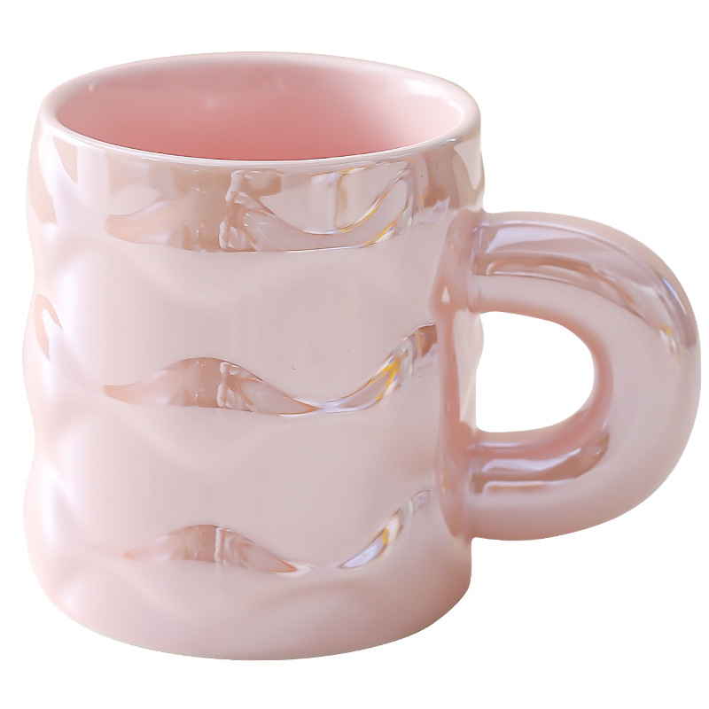 Tazas de alta belleza y lujo ligero tazas de oficina doméstica amigas copas de regalo de mano tazas de perlas de cerámica tazas de agua de estudiantes