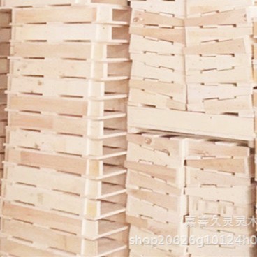 厂家大量批发供应木托盘，垫仓板，周转箱松木托盘实木二面进叉