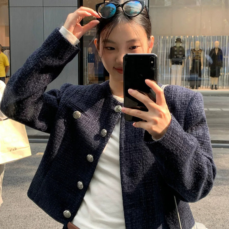 佰搭小香风外套女秋季2026新款超火减龄休闲蓝色短款韩系上衣女