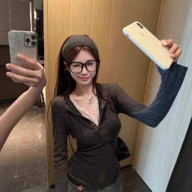 跨境辣妹纯欲假两件小众蕾丝拼接女冬季设计感修身打底上衣直播潮