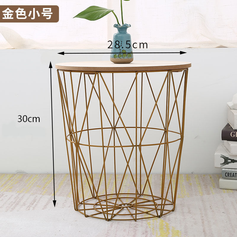 Nórdica mesa de cabecera de hierro forjado multifuncional simple mesa de té pequeño marco de almacenamiento de dormitorio ropa sucia brazo malla de hierro