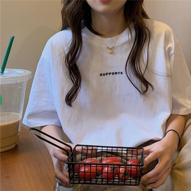 Top with Jeans 2024 Summer Unique Chic Design Semi-short-sleeved T-shirt Women's Slight Fat Girl Slimming Cover Meat