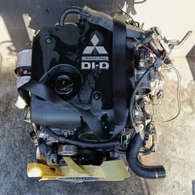 TRITON L200 MN Engine 2.5L turbo diesel 4D56 4-CYLINDER used Mitsubishi