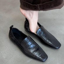 �F؛~�{�~�y��ЬŮƽ�׷��^����Ь����ͨ��Ӣ���LСƤЬ���QŮЬ