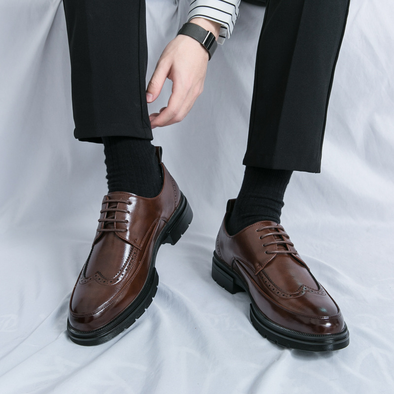 Transfronterizos de tamaño grande 46 zapatos de cuero de hombre 2025 primavera y otoño vestido de negocios novio de bodas con suela gruesa aumentada zapatos de boda