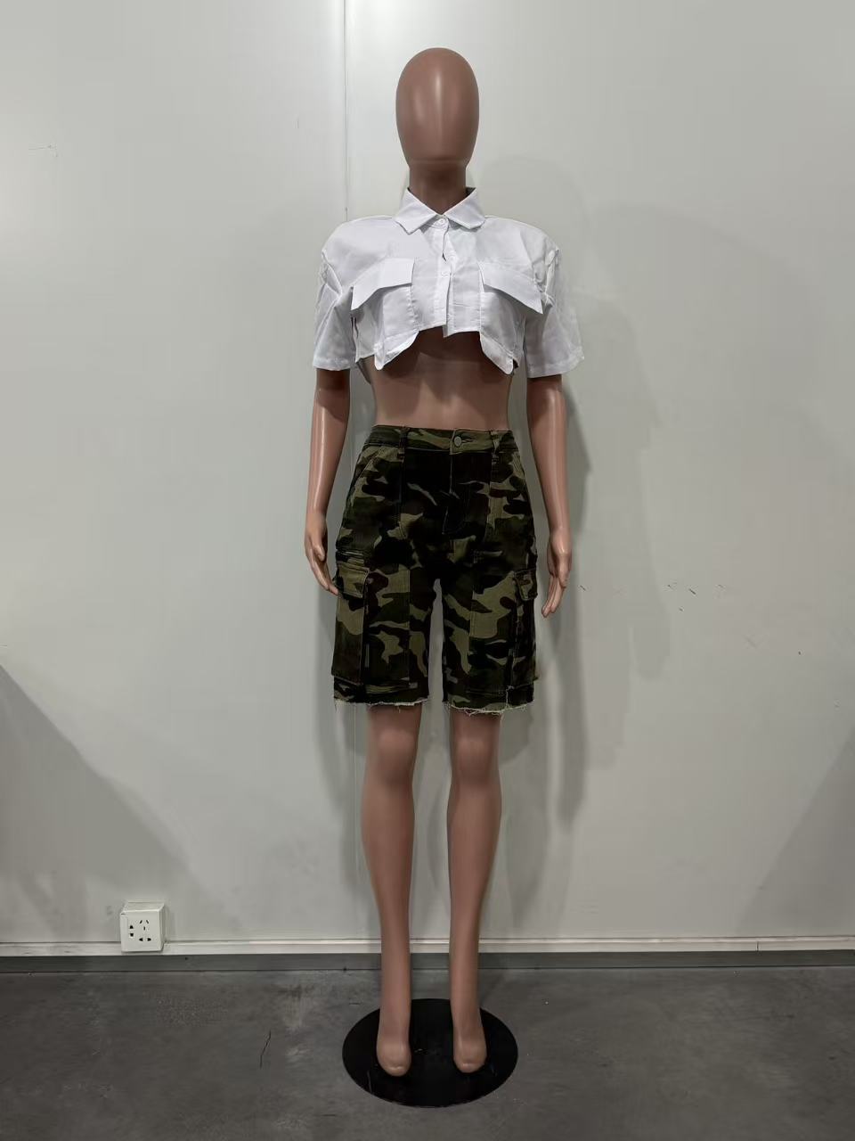 Spring/Summer Women's Clothing Ripped Straw Wash Work Pocket Jeans New Style Hot Item_ecoleips.com
