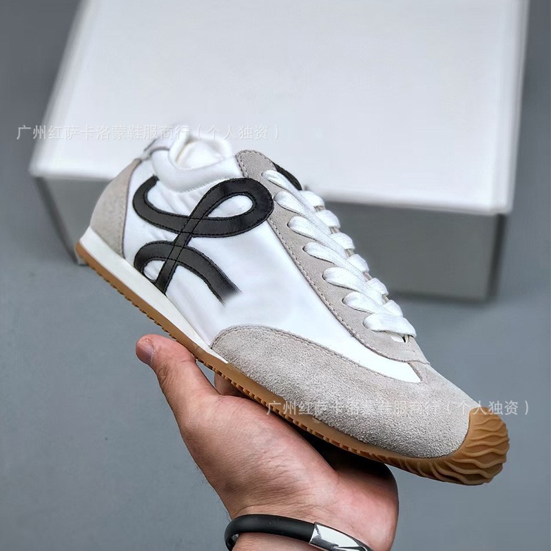 Putian Chunyuan, zapatos de alta calidad, zapatos de entrenamiento, zapatos de ballet retro, zapatos deportivos casuales bajos.