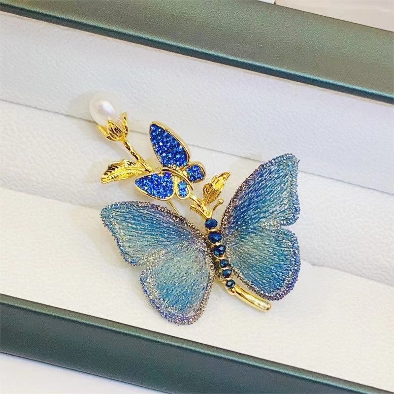 New Chinese Style Retro Antique Embroidered Blue Butterfly Brooch Advanced Sense Exquisite Elegant Elegant Suit Cheongsam Accessories
