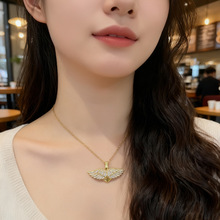 钛钢精致天使翅膀镶锆石项链小众设计感爱心翅膀可开合吊坠锁骨链