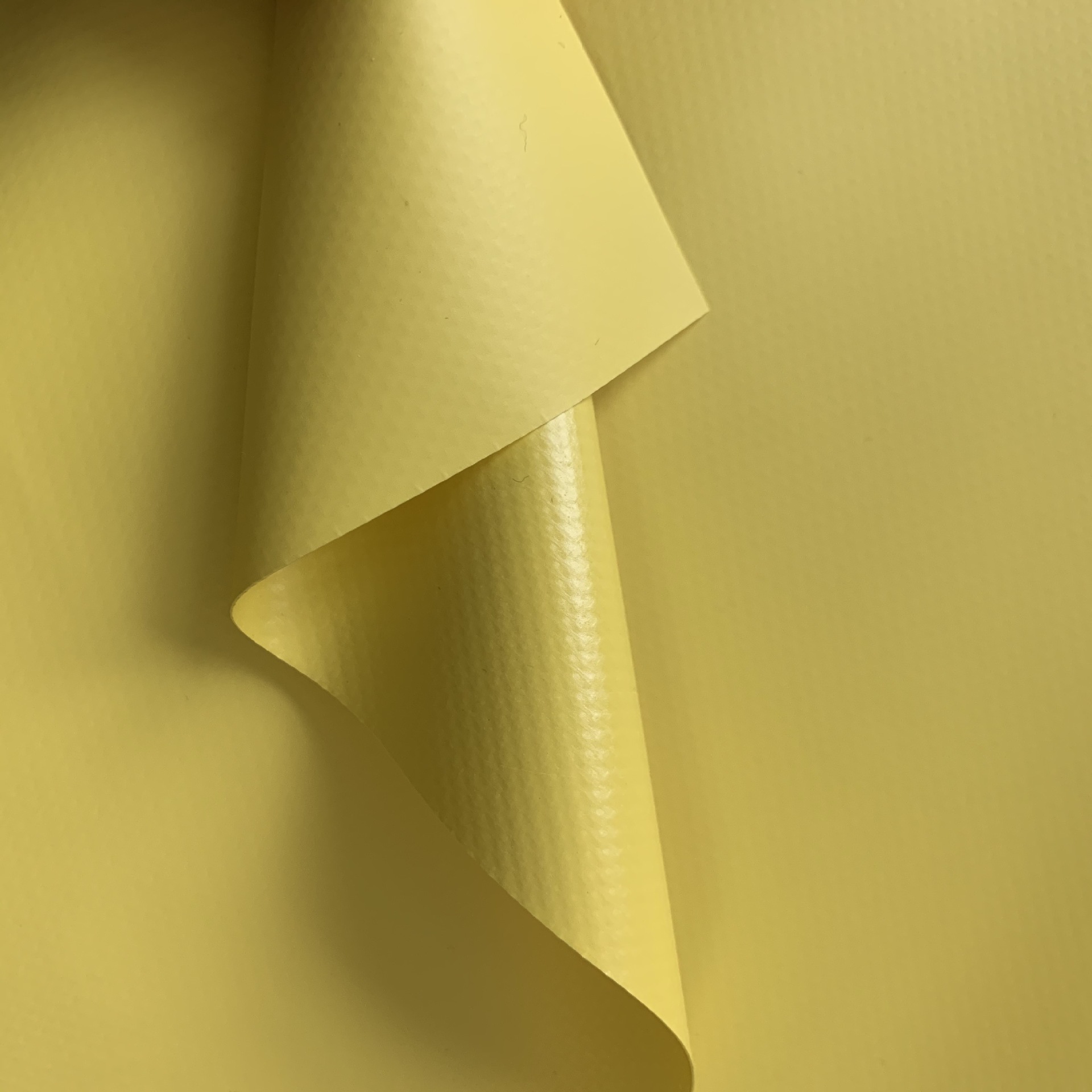 GA770-2008消防员化学防护服面料PVC夹网布