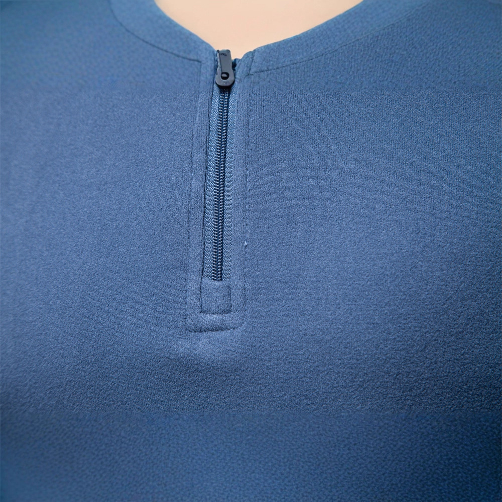 Herbst/Winter 2025: Neues Thermoshirt mit Stehkragen, halbem Reißverschluss und langen Ärmeln – ideal für Herren in europäischen Größen._voghion.com