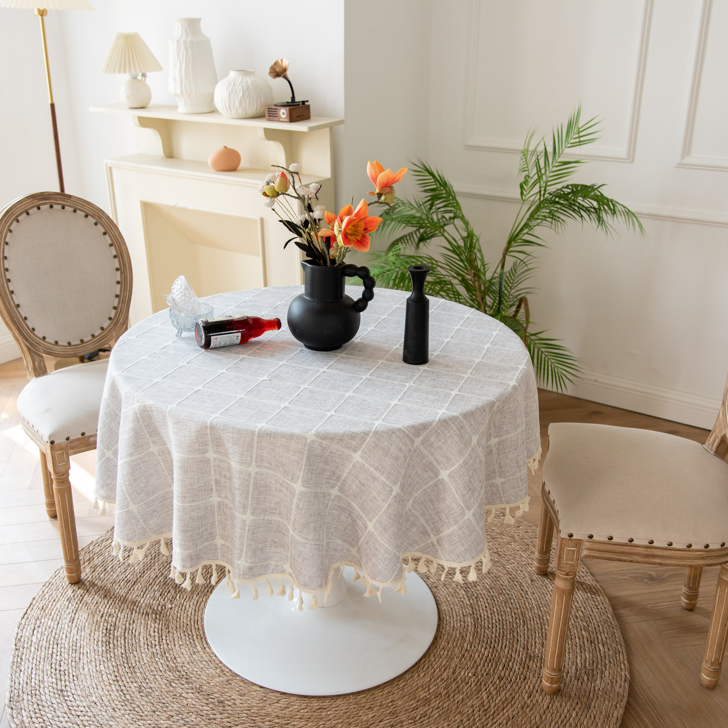 1호 라이트 그레이..자수 미디엄 체크무늬 태슬 식탁보