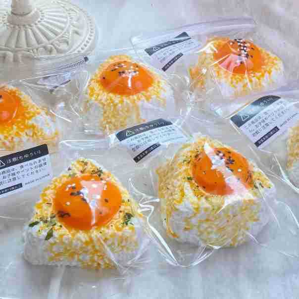 新しいユニークな減圧ピンチおもちゃケーキ食品おもちゃピンチ音楽シミュレーション食品 tpr ベントアーティファクト露店卸売|undefined