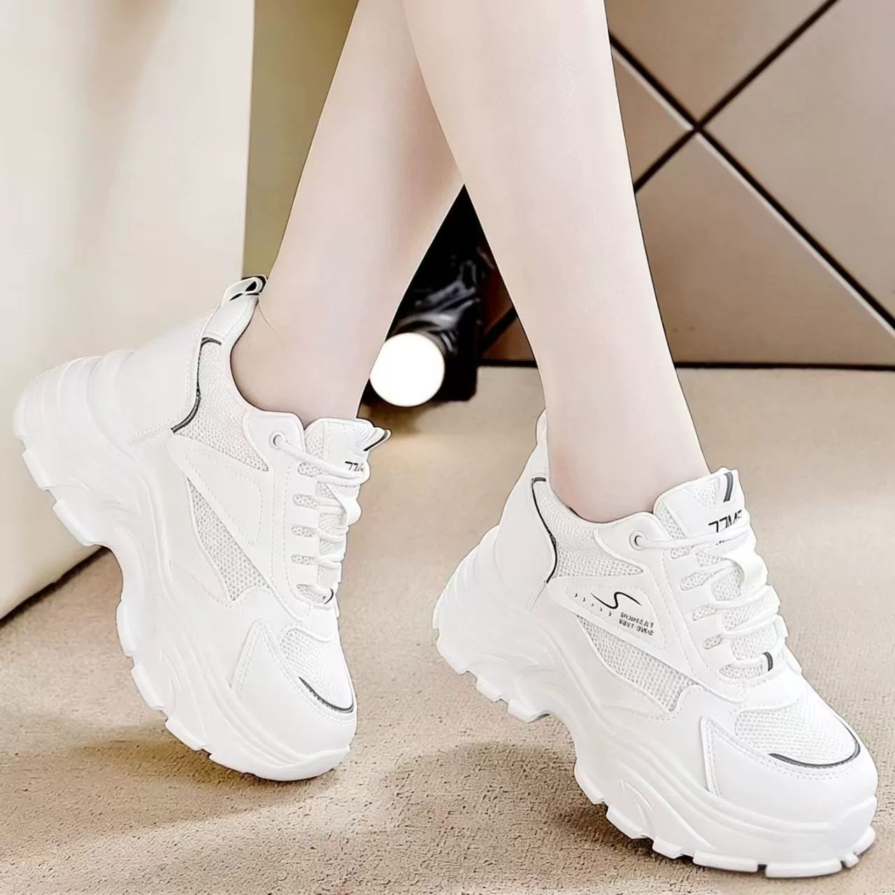 «Кросс-граничная торговля»? universal summer breathable sports white shoes