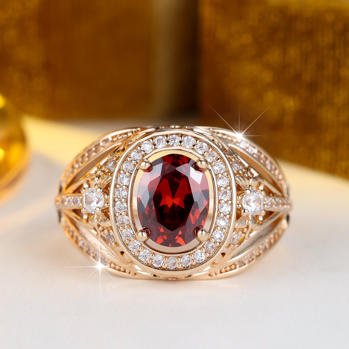 Cross-Border Hot Selling Heavy-Duty Egg-Shaped Pomegranate Red Edge White Diamond Cut Out Ring Luxury Personalized Engagement Party Index Finger Ring