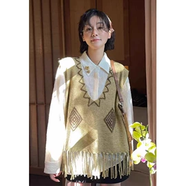 女式衬衫;女式针织衫;半身裙