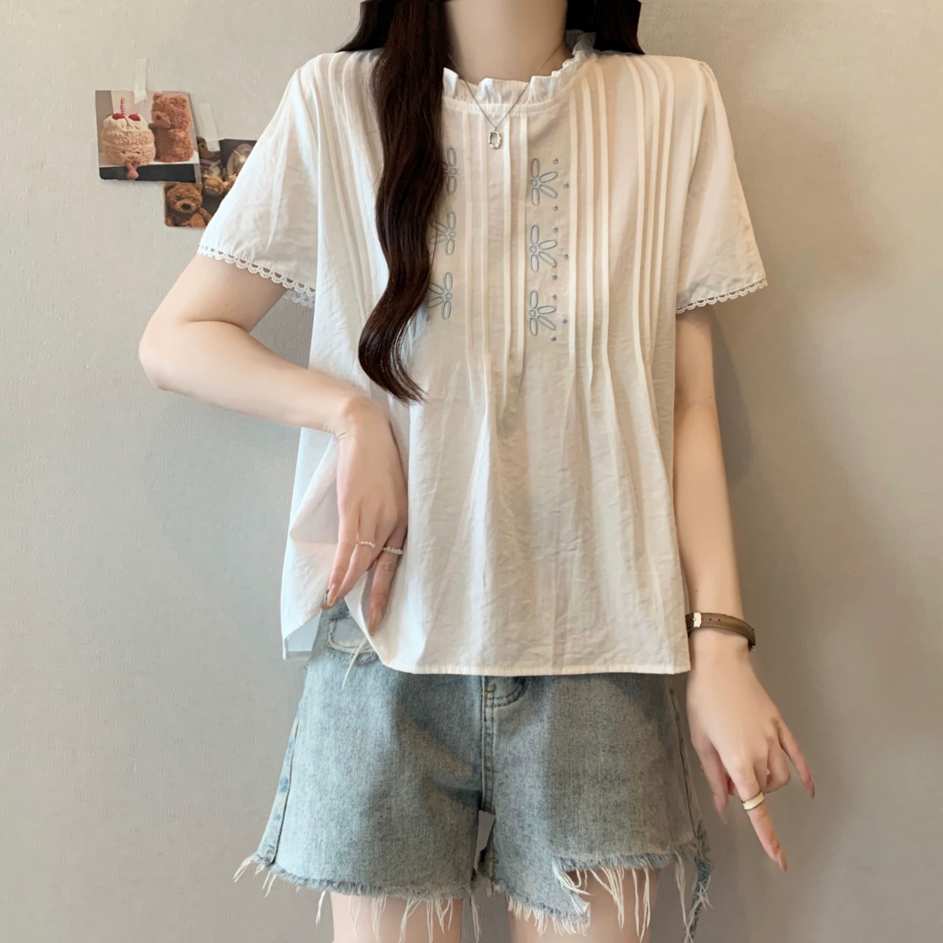 Реальный снимок топа свободного кроя для женщин плюс (плюс сайз) летом с новым дизайном, простая вышивка, складка, модный, свободный силуэт, стройнит